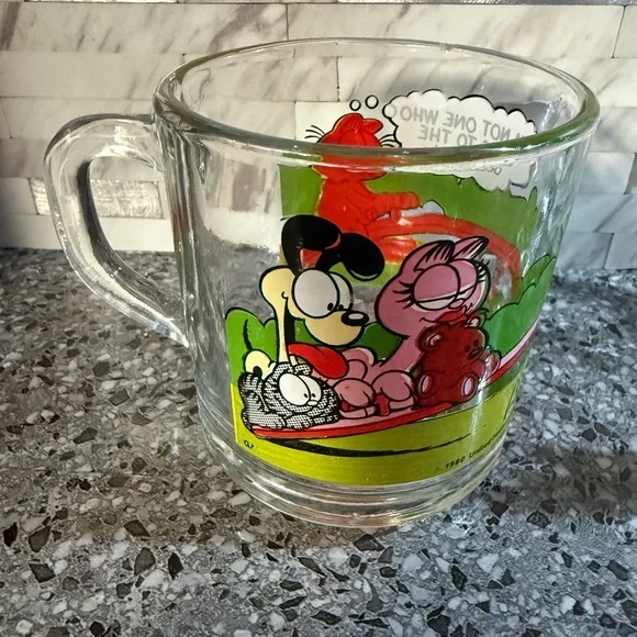 Garfield Glass Coffee Cups Made for McDonald’s 1980 Set of 2 - Picture 2 of 6